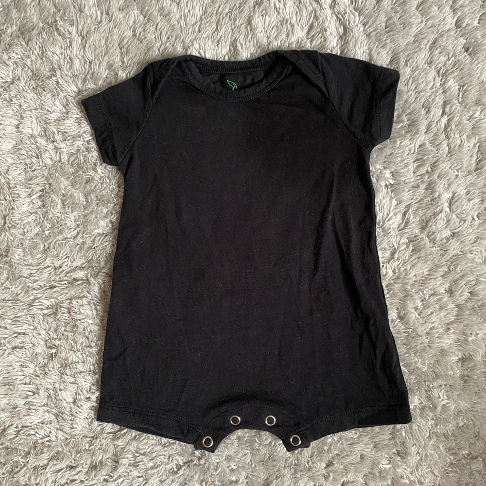 Kate Quinn black shortie